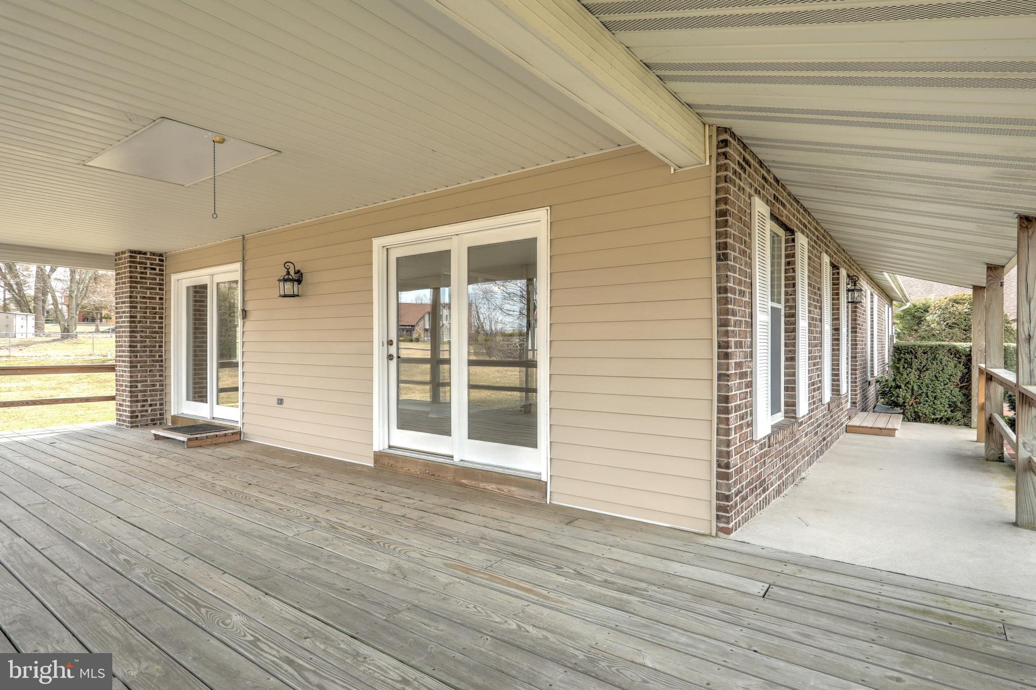 LAKE MEADE - Residential