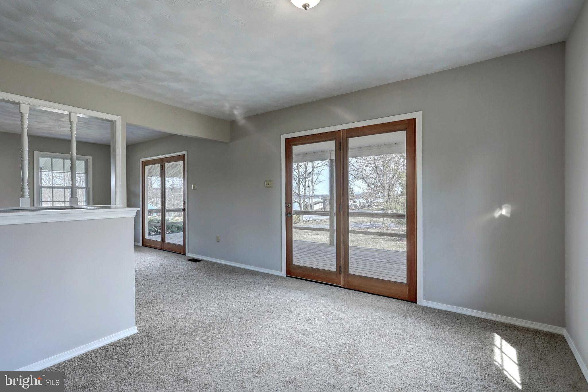 LAKE MEADE - Residential