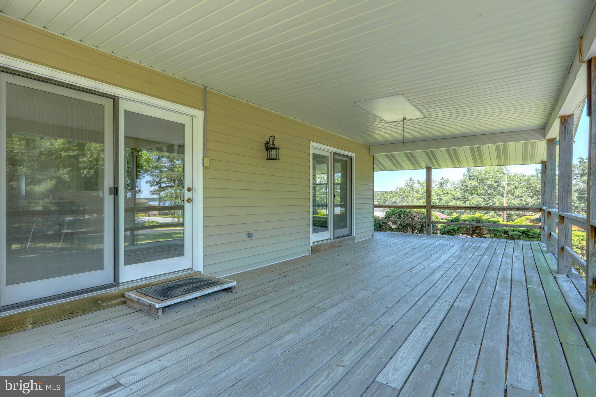 LAKE MEADE - Residential