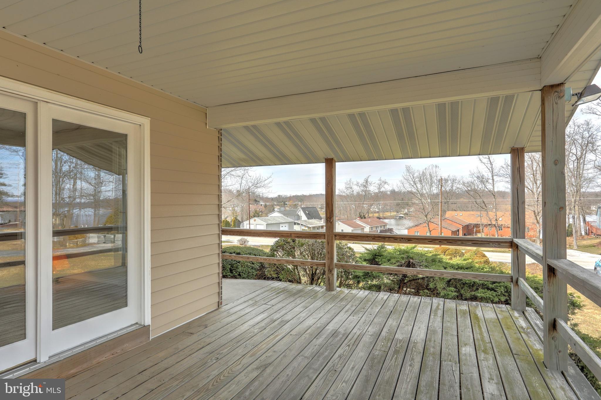 LAKE MEADE - Residential