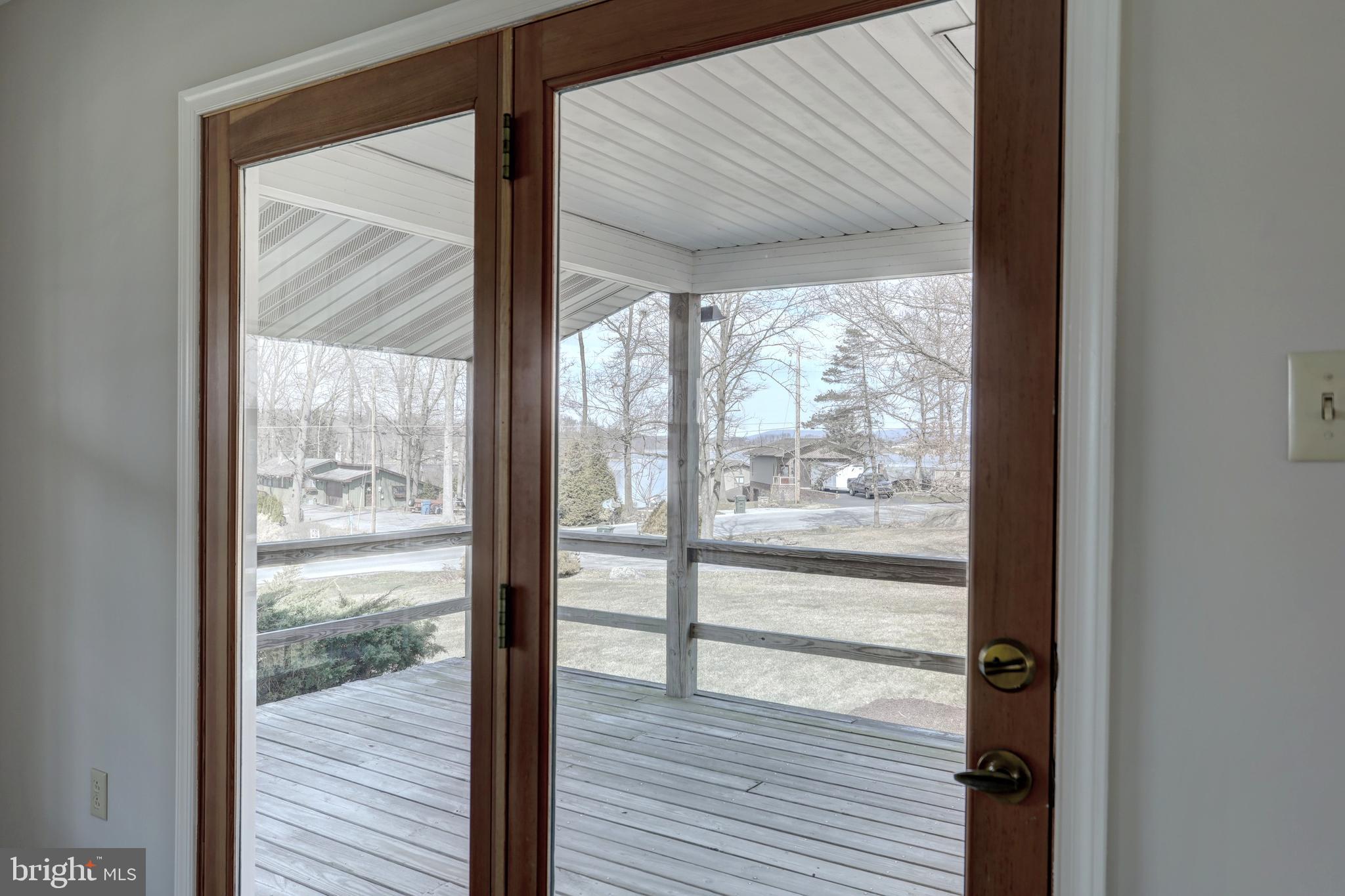 LAKE MEADE - Residential