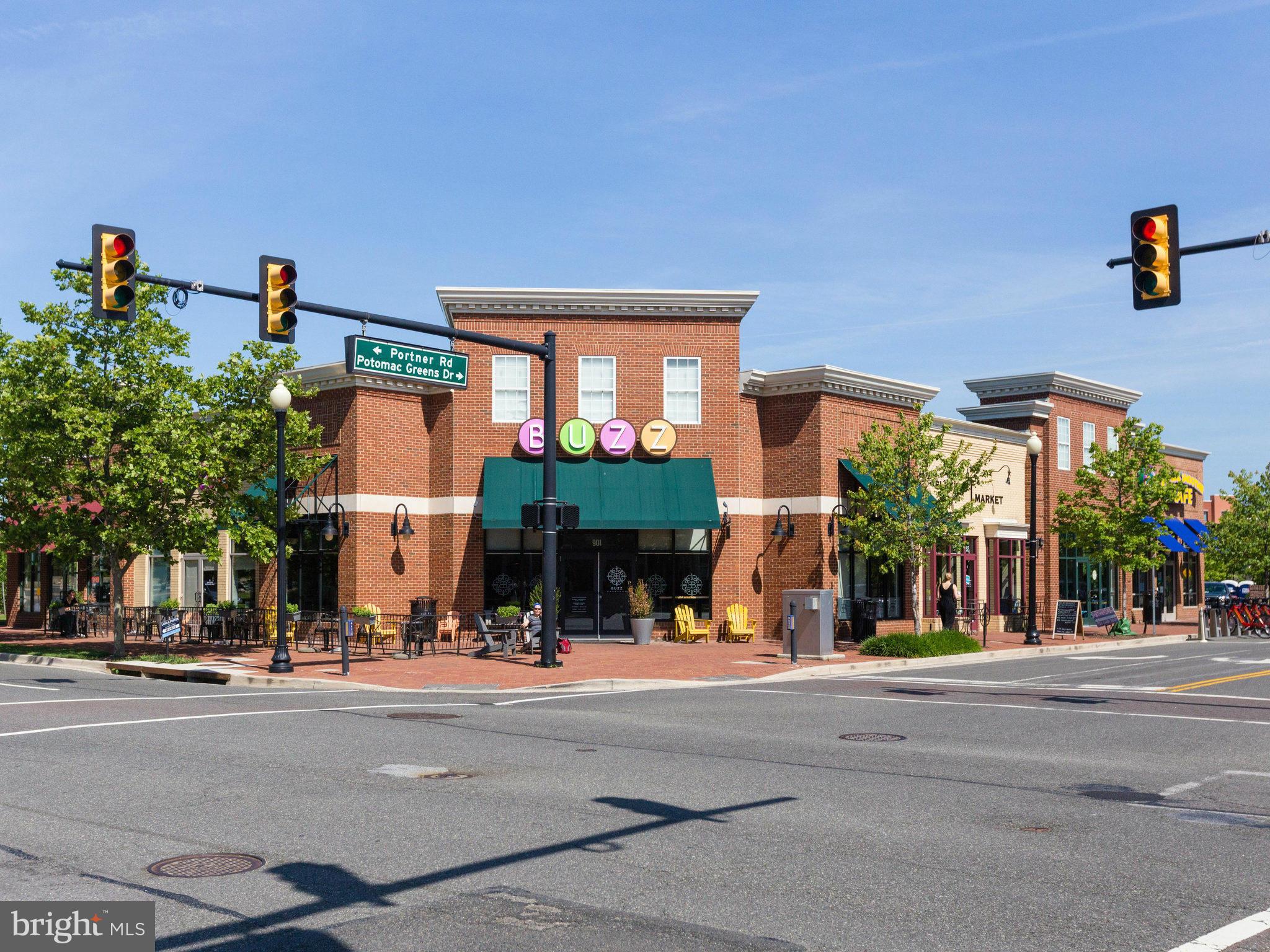 OLD TOWN CRESCENT - Residential