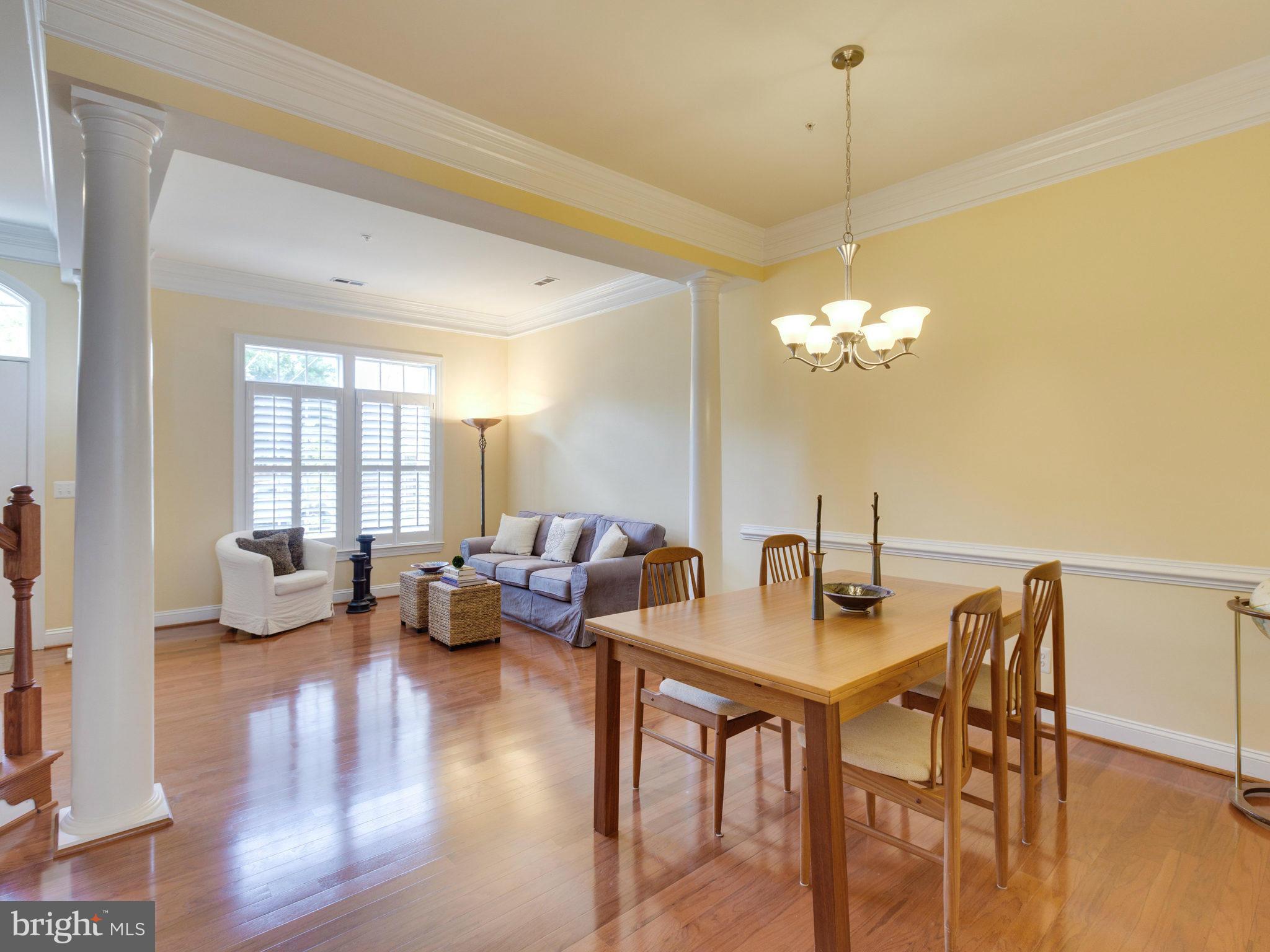 OLD TOWN CRESCENT - Residential