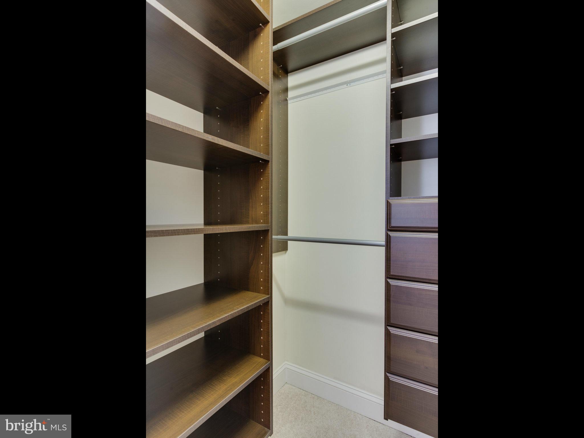 OLD TOWN CRESCENT - Residential