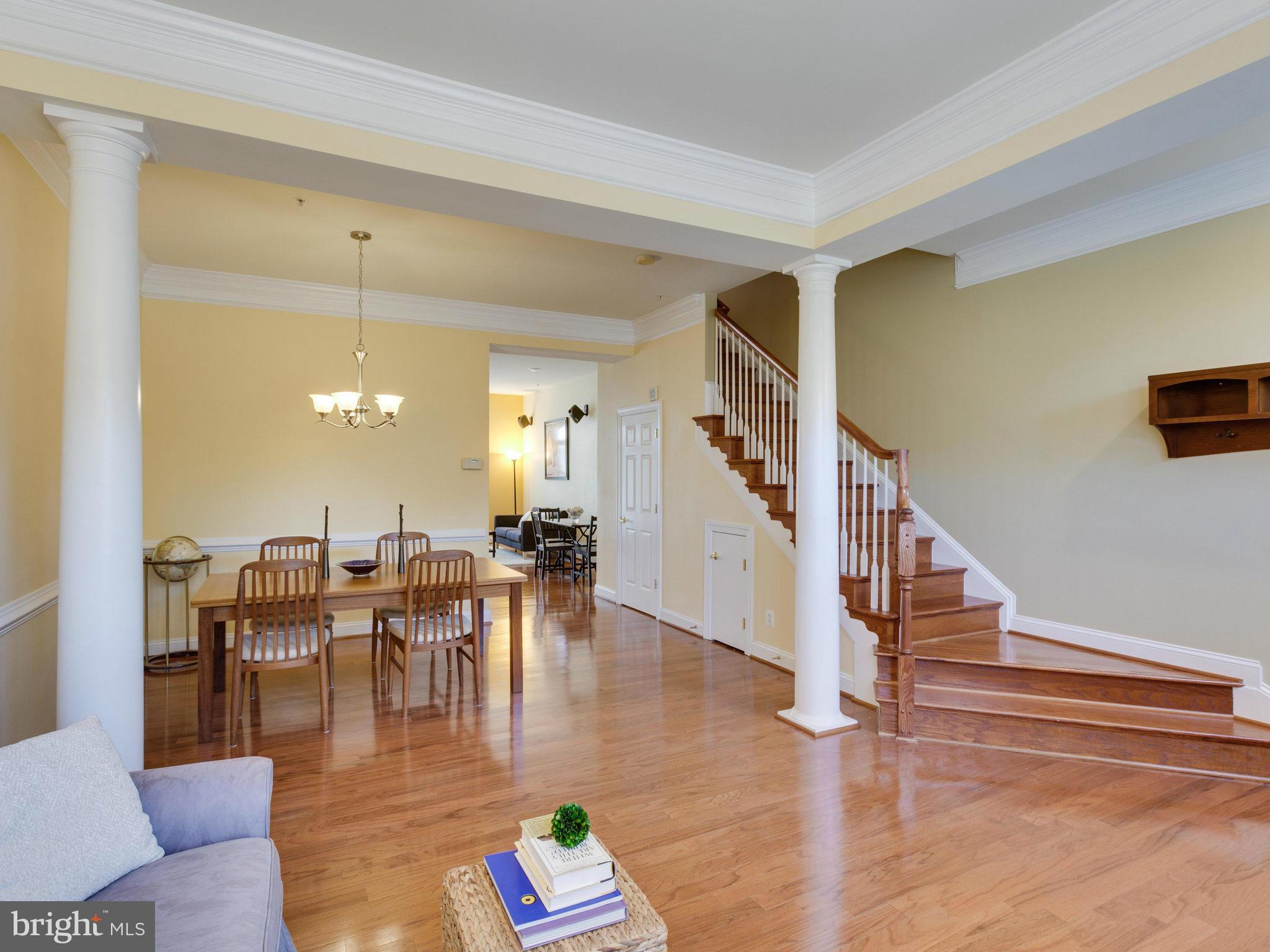 OLD TOWN CRESCENT - Residential