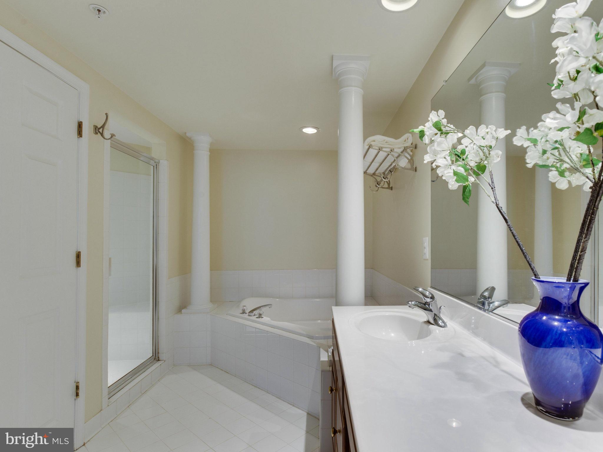 OLD TOWN CRESCENT - Residential