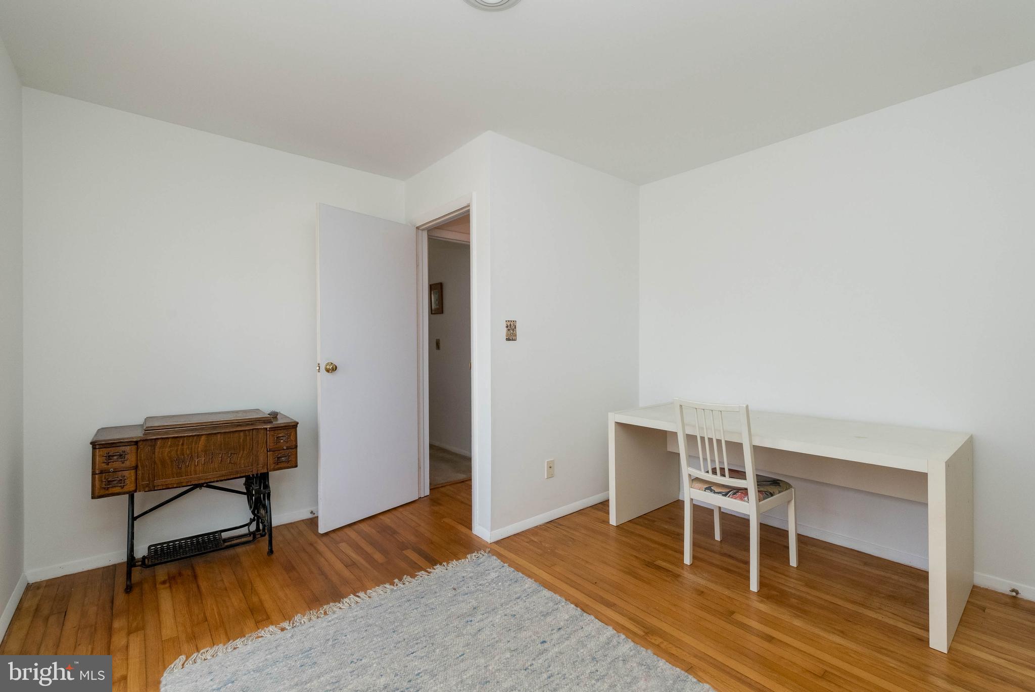 SUNNYBROOK FARMS - Residential