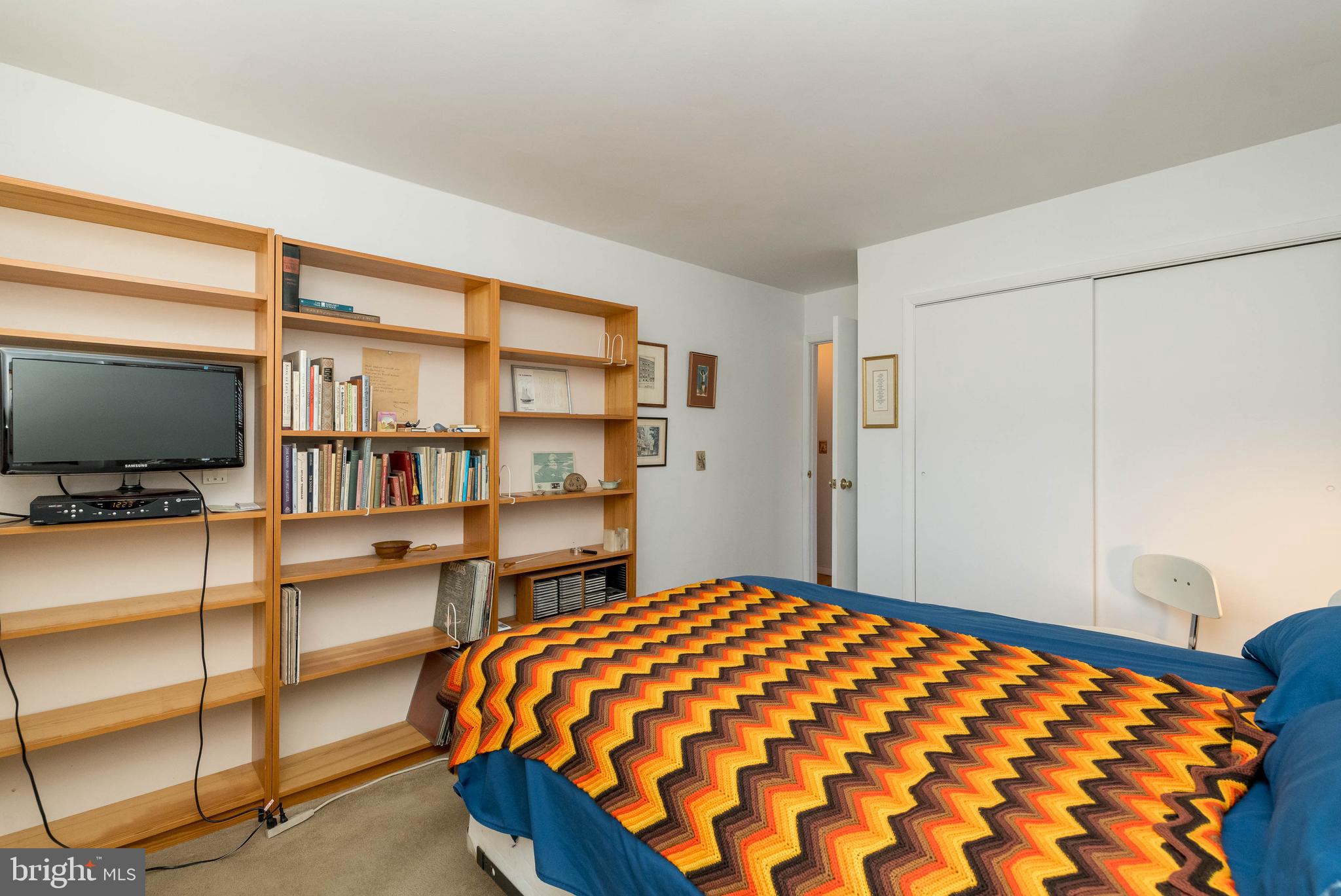 SUNNYBROOK FARMS - Residential