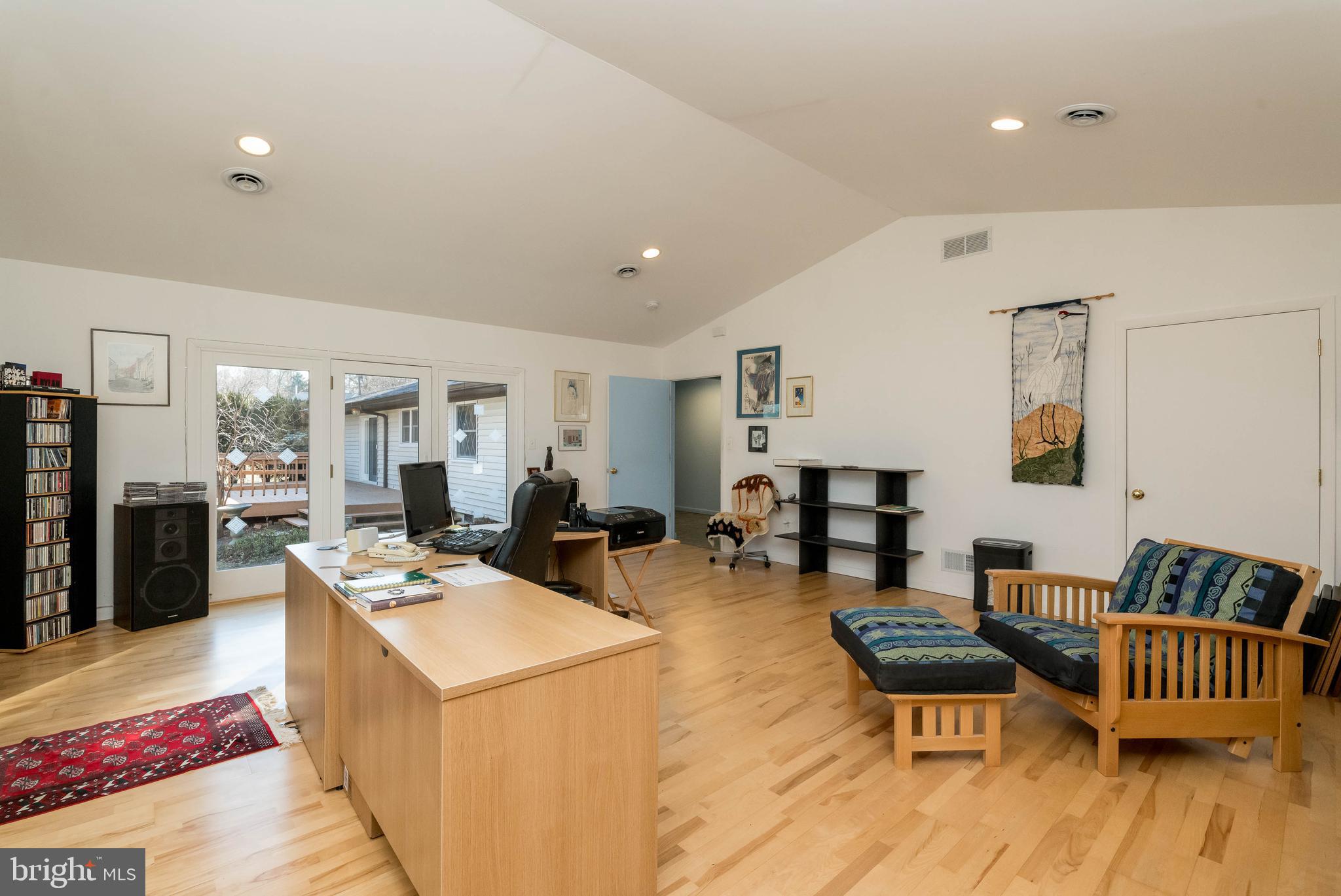 SUNNYBROOK FARMS - Residential