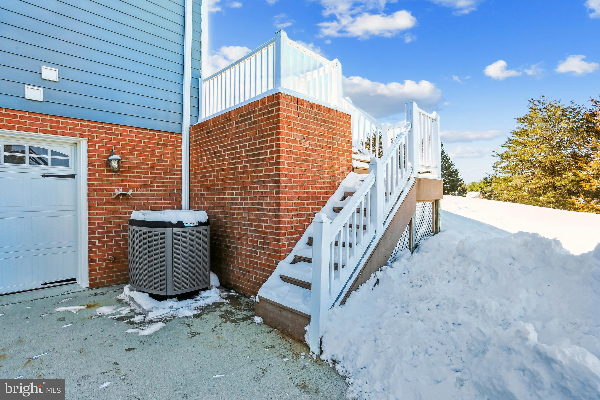 GOSHEN HUNT HILLS - Residential