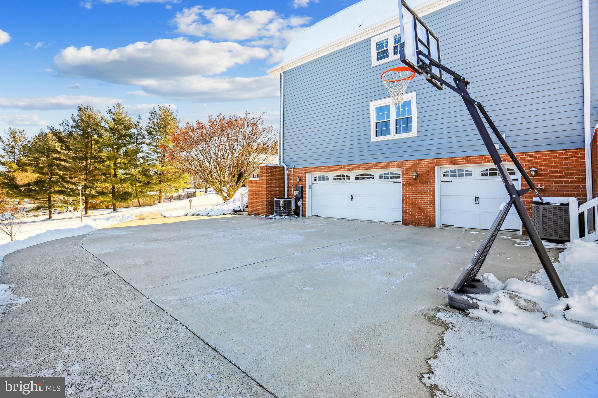 GOSHEN HUNT HILLS - Residential