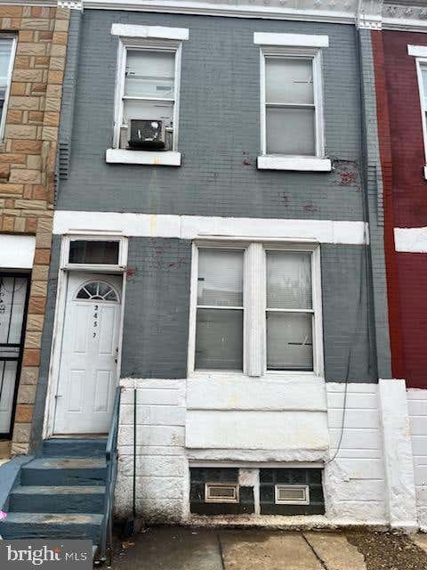 Townhouse For Sale - 2457 N Gratz Street<br/> PHILADELPHIA, PA 19132