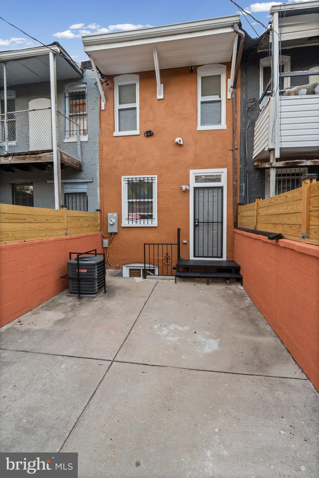 HIGHLAND - Residential