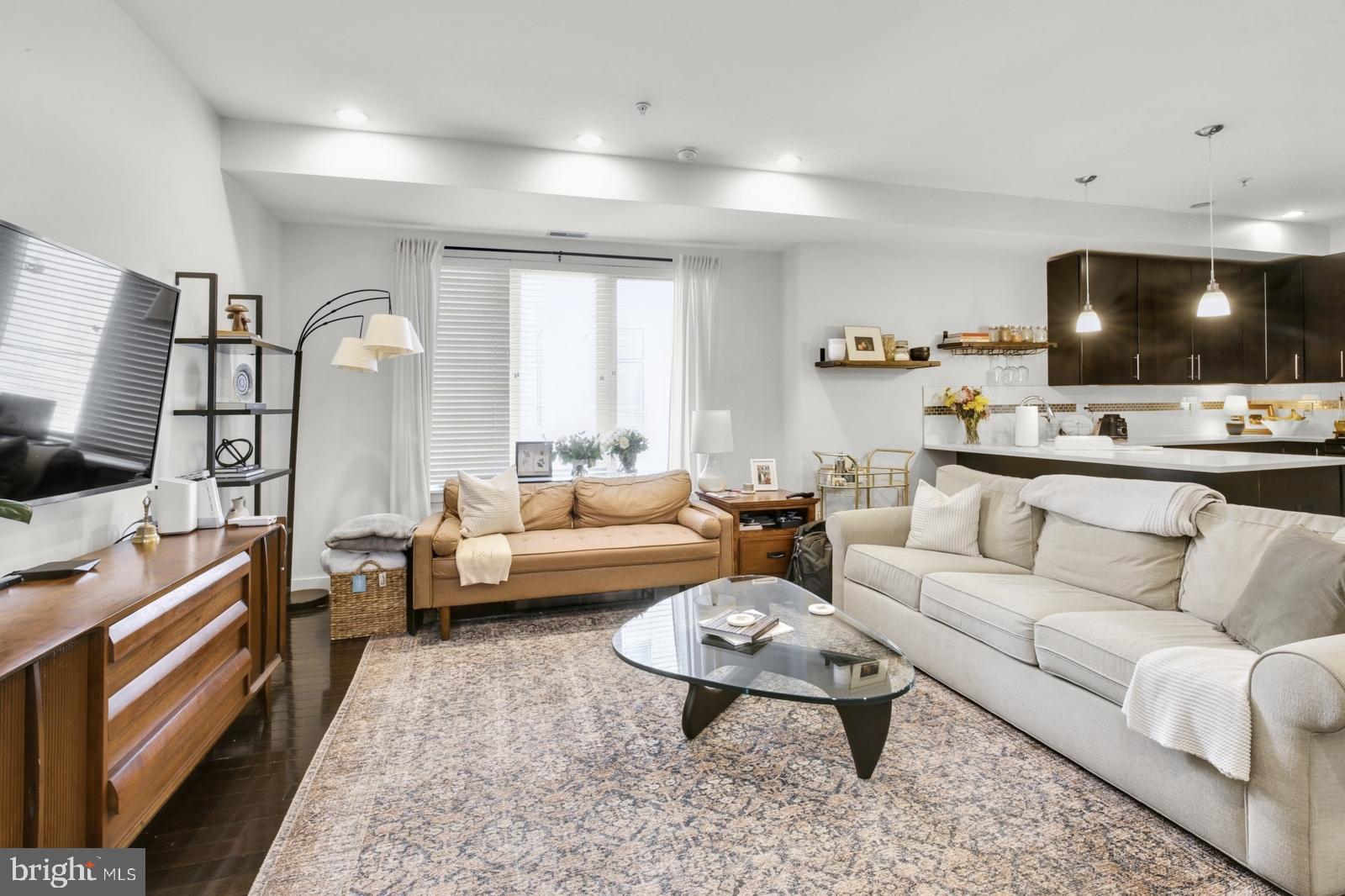 OLDE KENSINGTON - Residential Lease