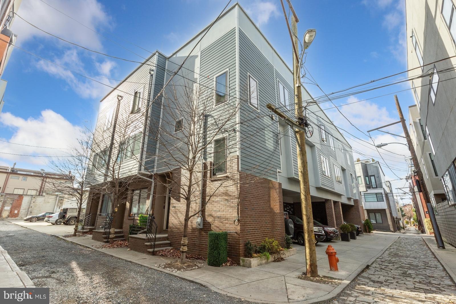 OLDE KENSINGTON - Residential Lease