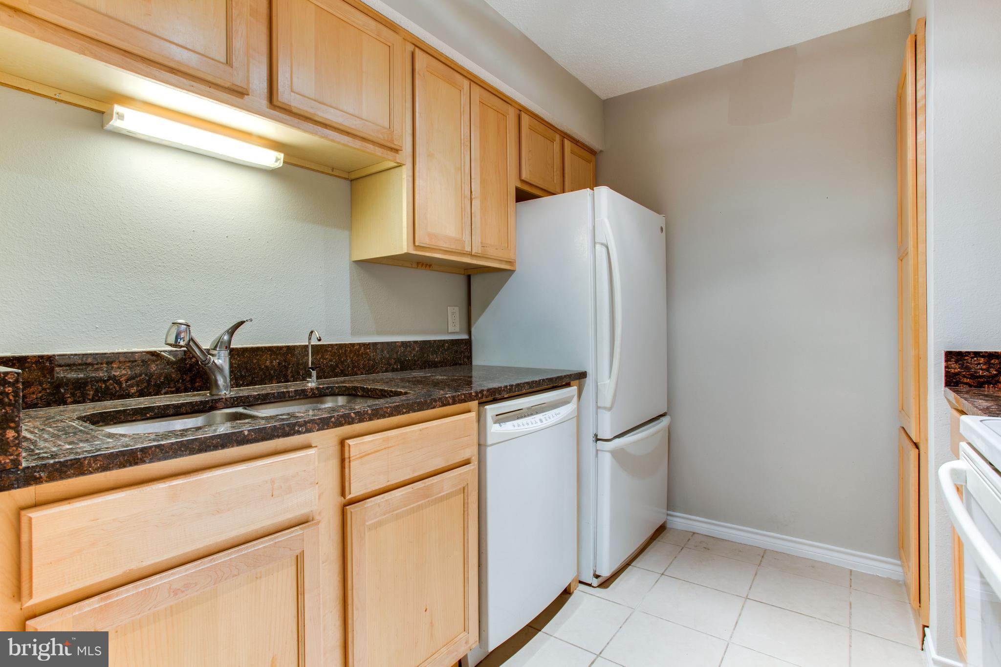 1525 LINCOLN WAY 301A