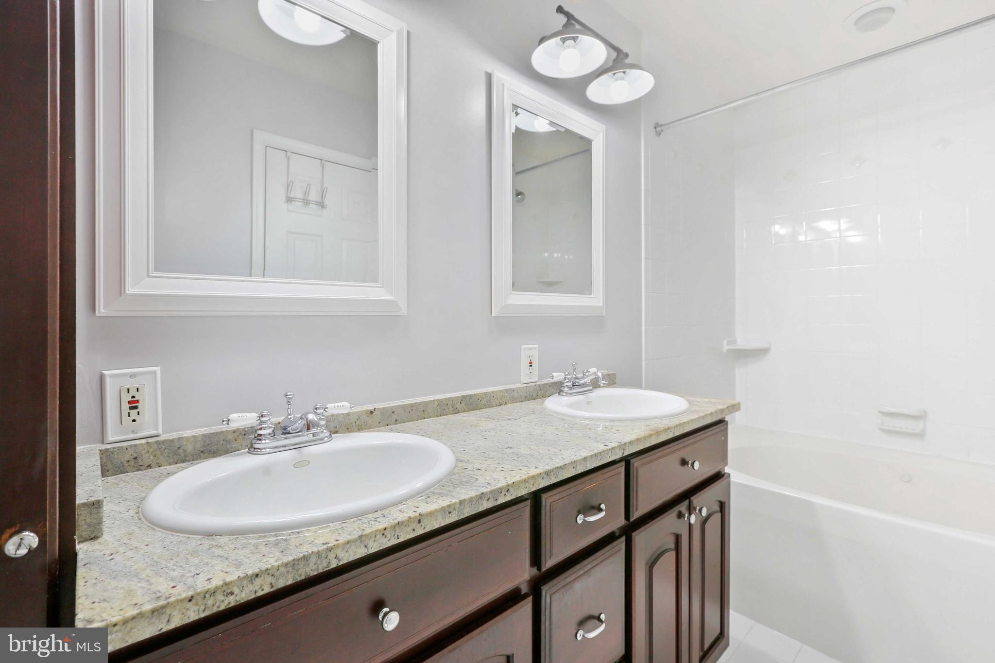 CANTON - Residential Lease