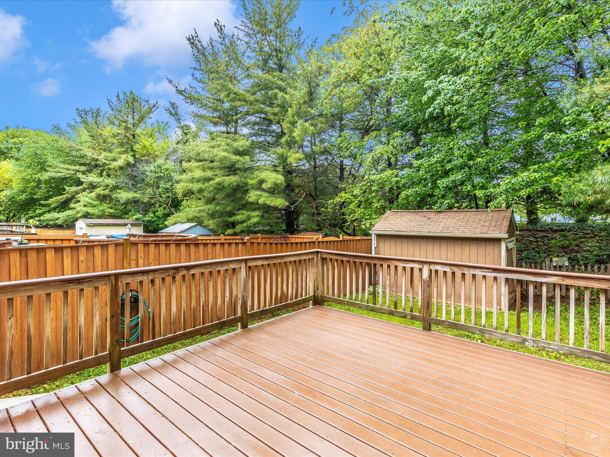 WINDY KNOLL - Residential Lease