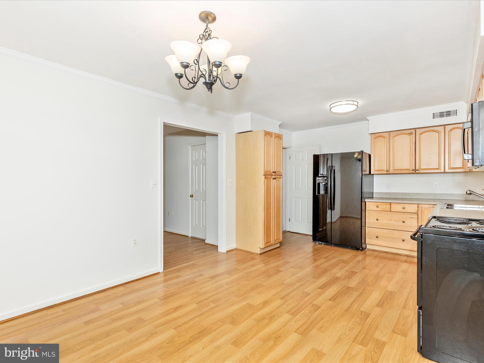 WINDY KNOLL - Residential Lease