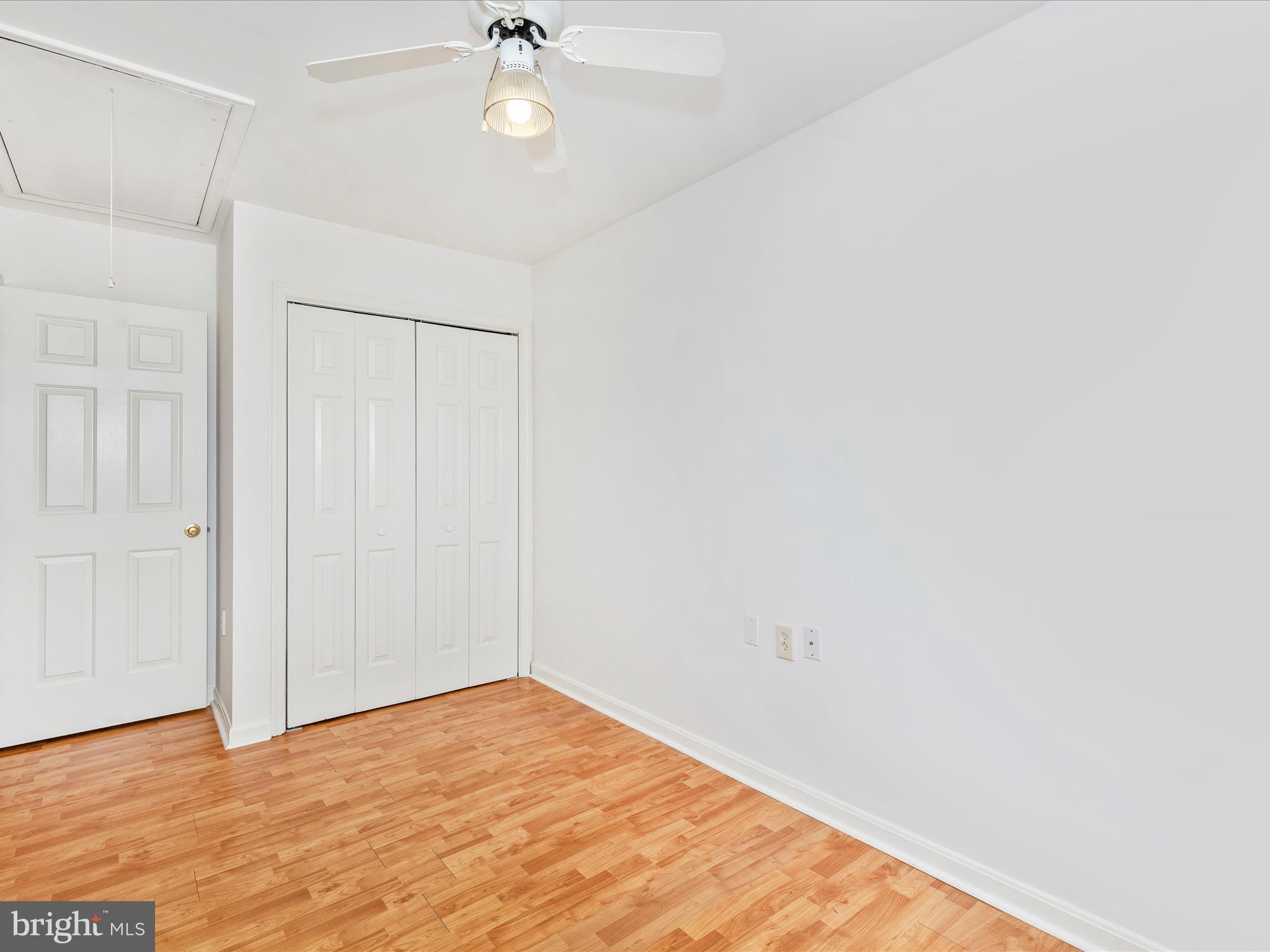 WINDY KNOLL - Residential Lease