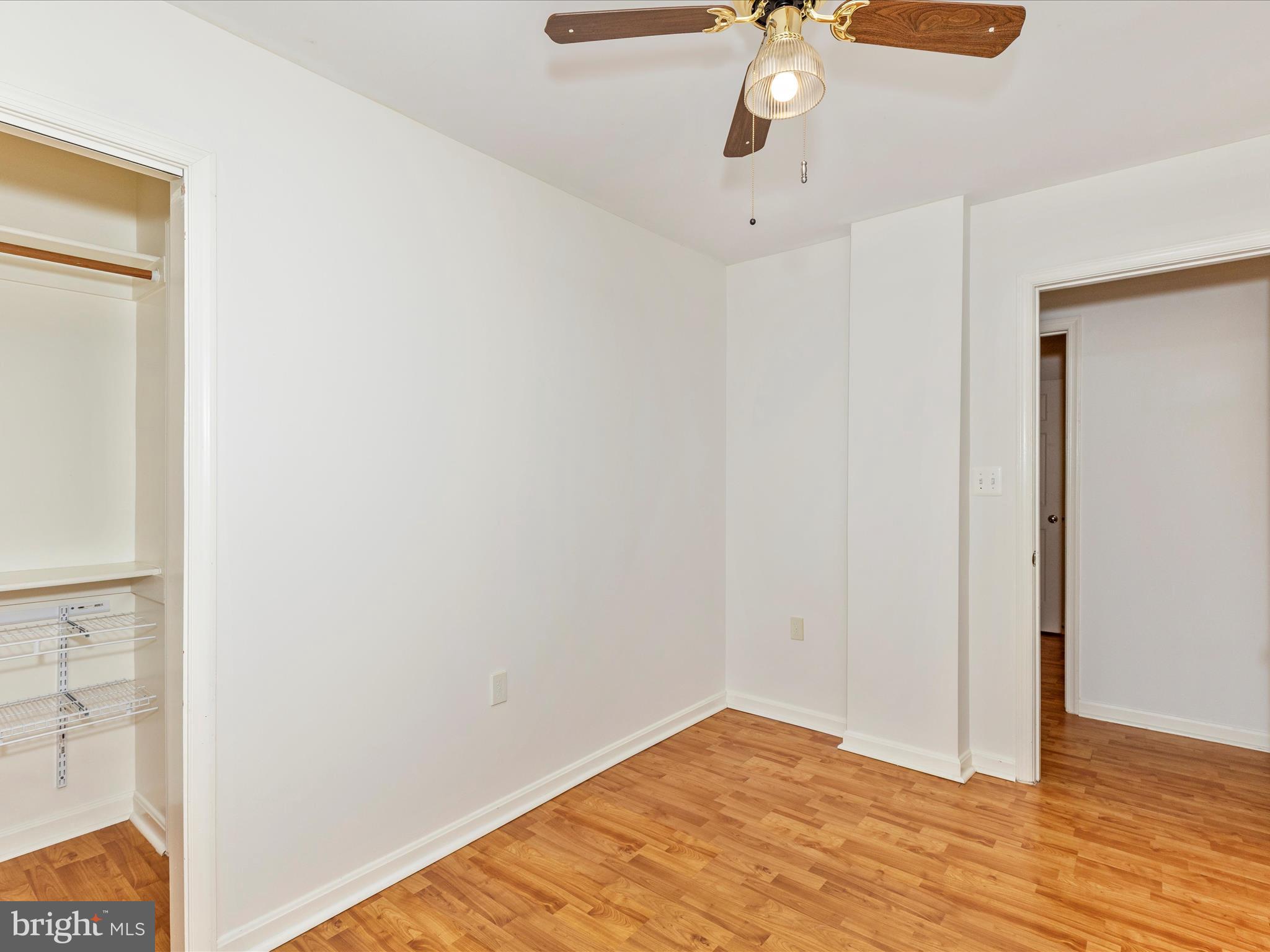 WINDY KNOLL - Residential Lease