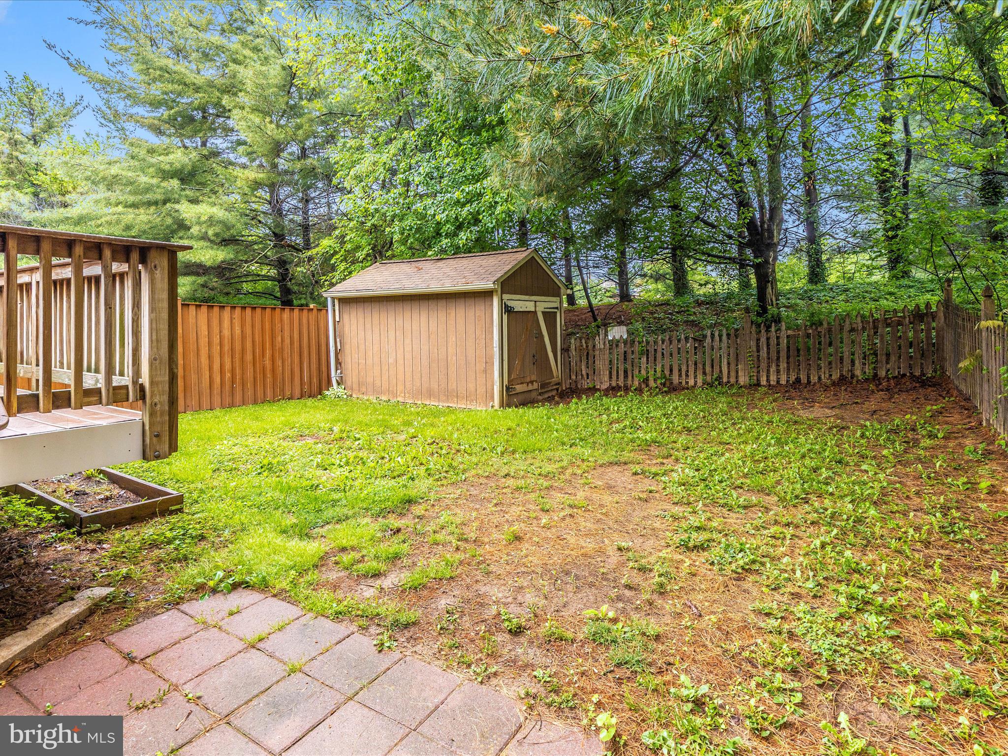 WINDY KNOLL - Residential Lease