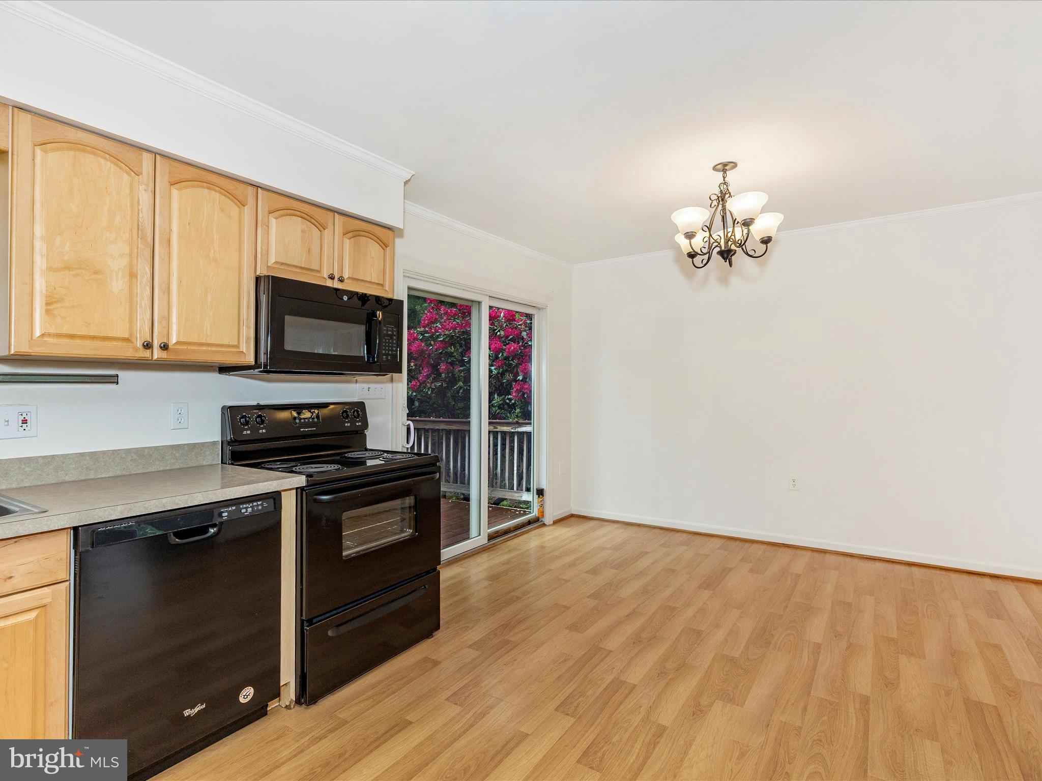 WINDY KNOLL - Residential Lease