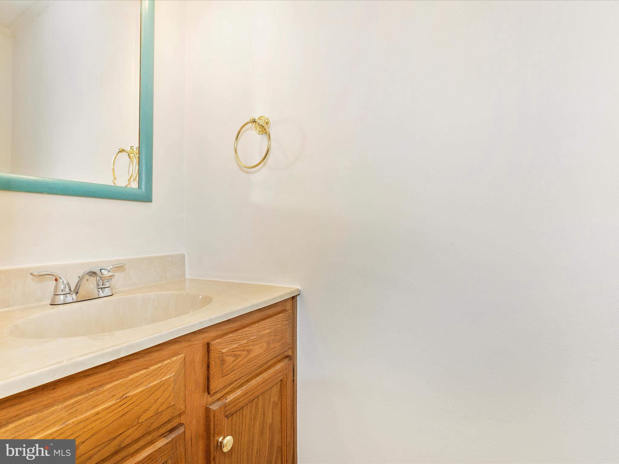 WINDY KNOLL - Residential Lease