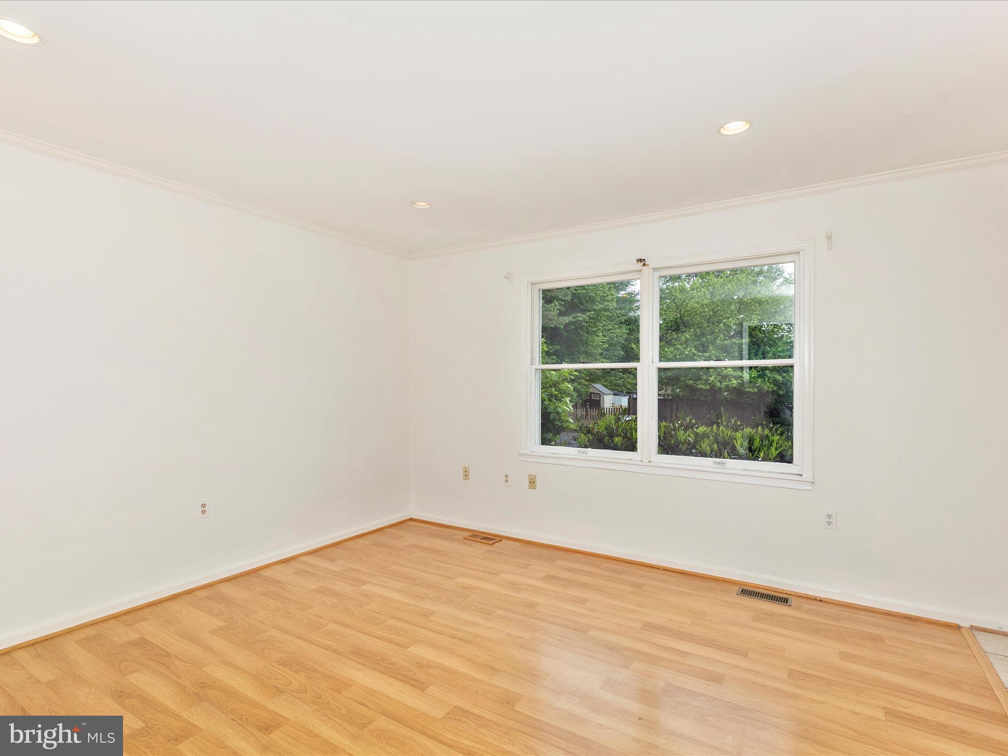 WINDY KNOLL - Residential Lease