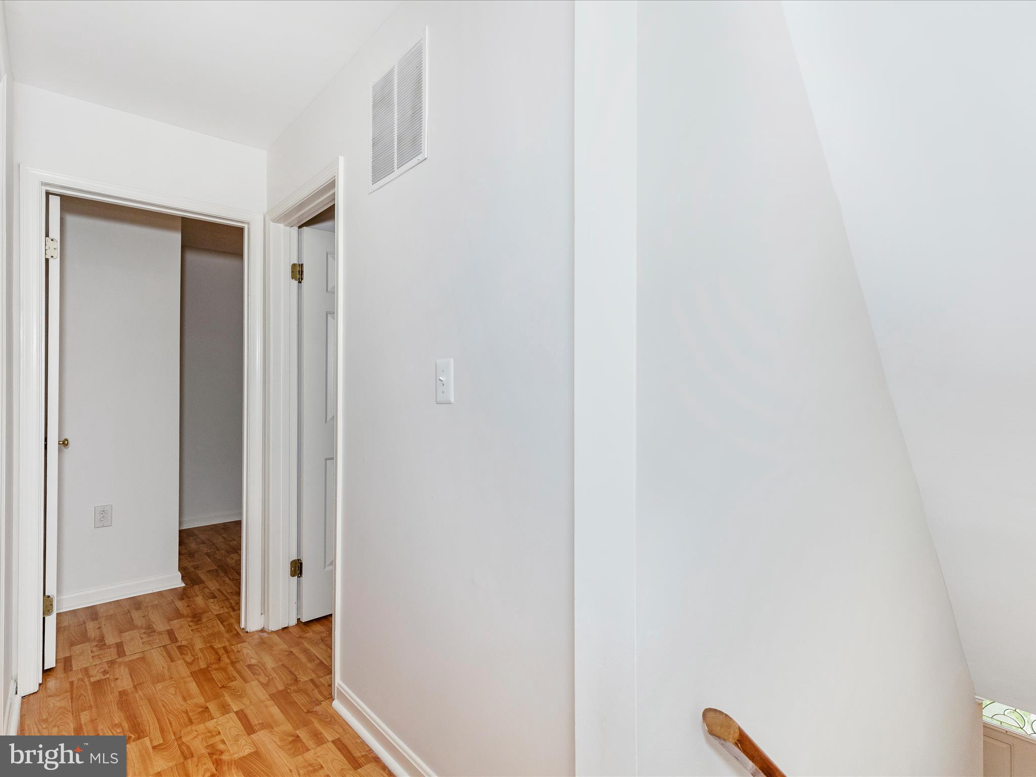 WINDY KNOLL - Residential Lease