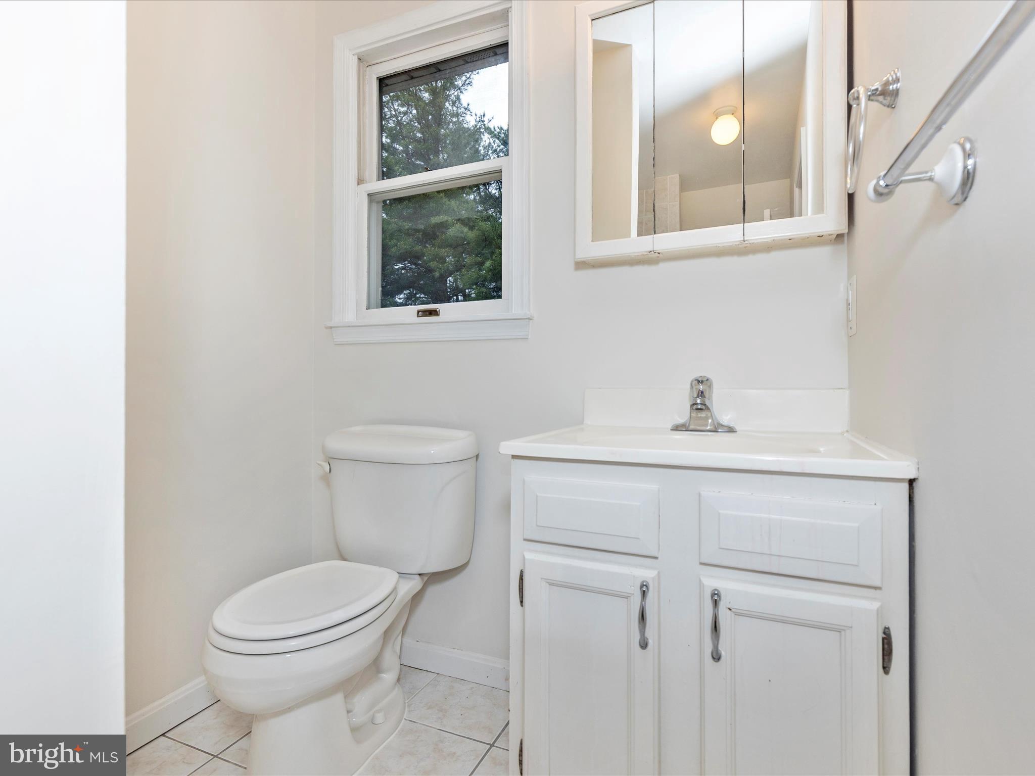 WINDY KNOLL - Residential Lease