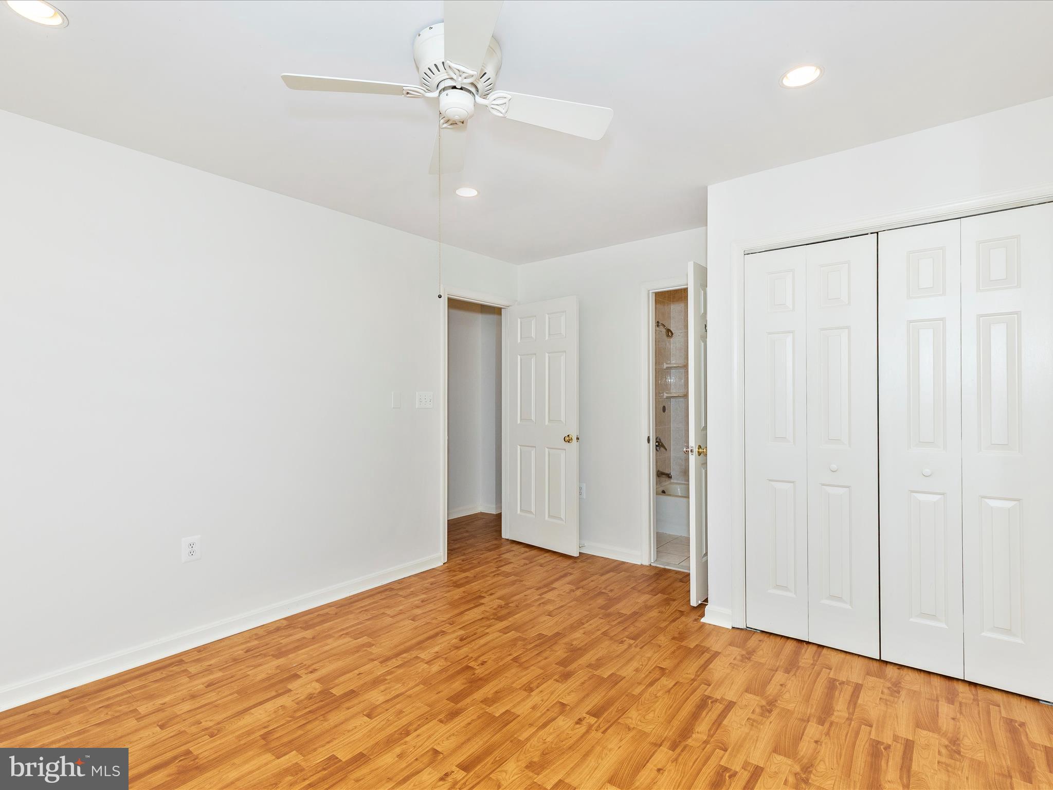 WINDY KNOLL - Residential Lease