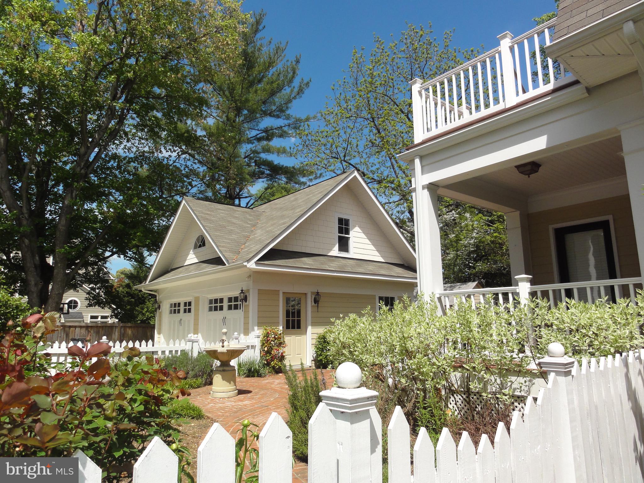 NORTH KENSINGTON - Residential Lease