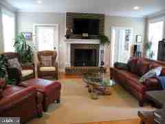 NORTH KENSINGTON - Residential Lease