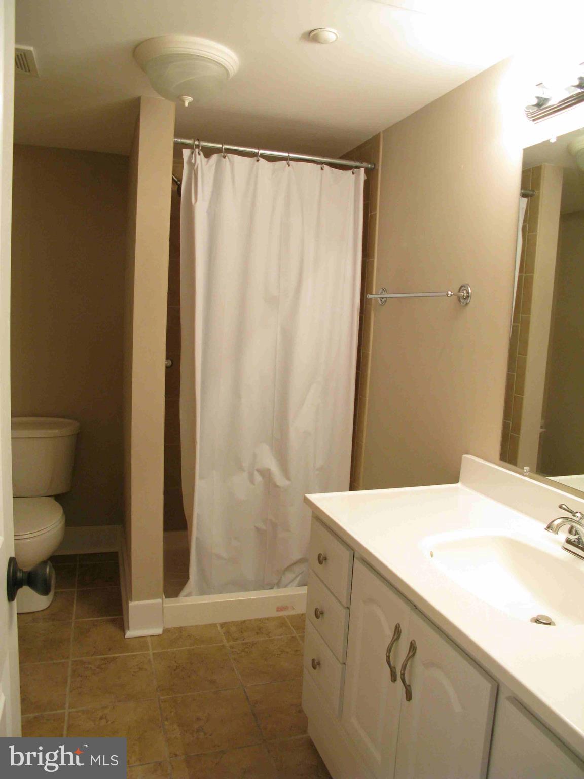 NORTH KENSINGTON - Residential Lease