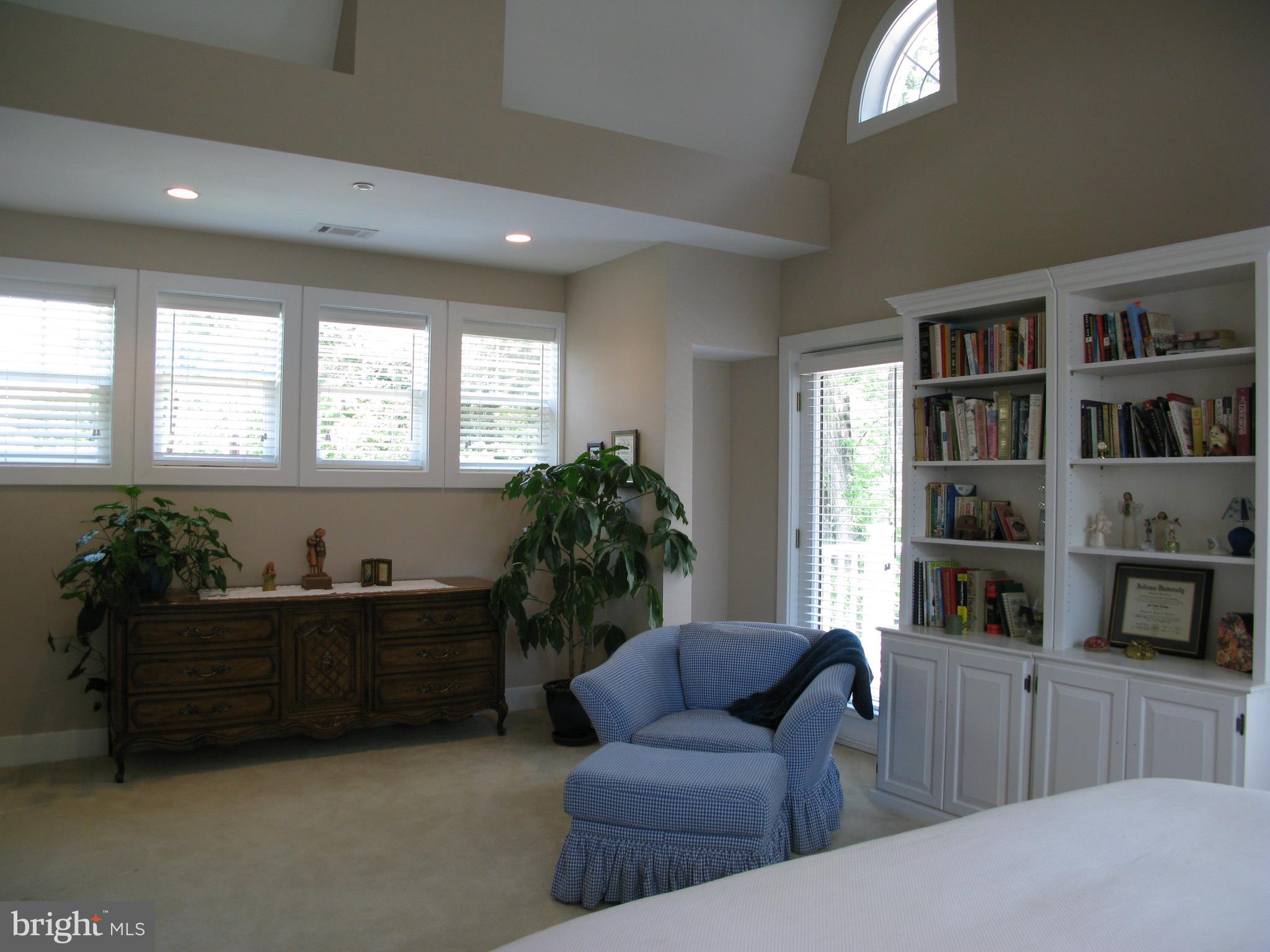 NORTH KENSINGTON - Residential Lease