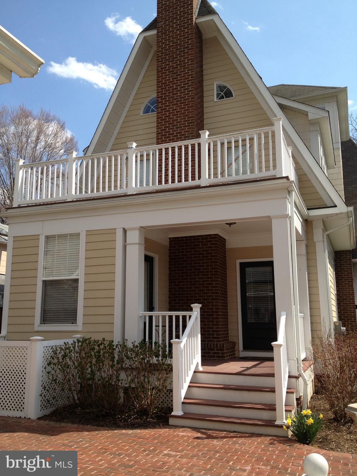 NORTH KENSINGTON - Residential Lease