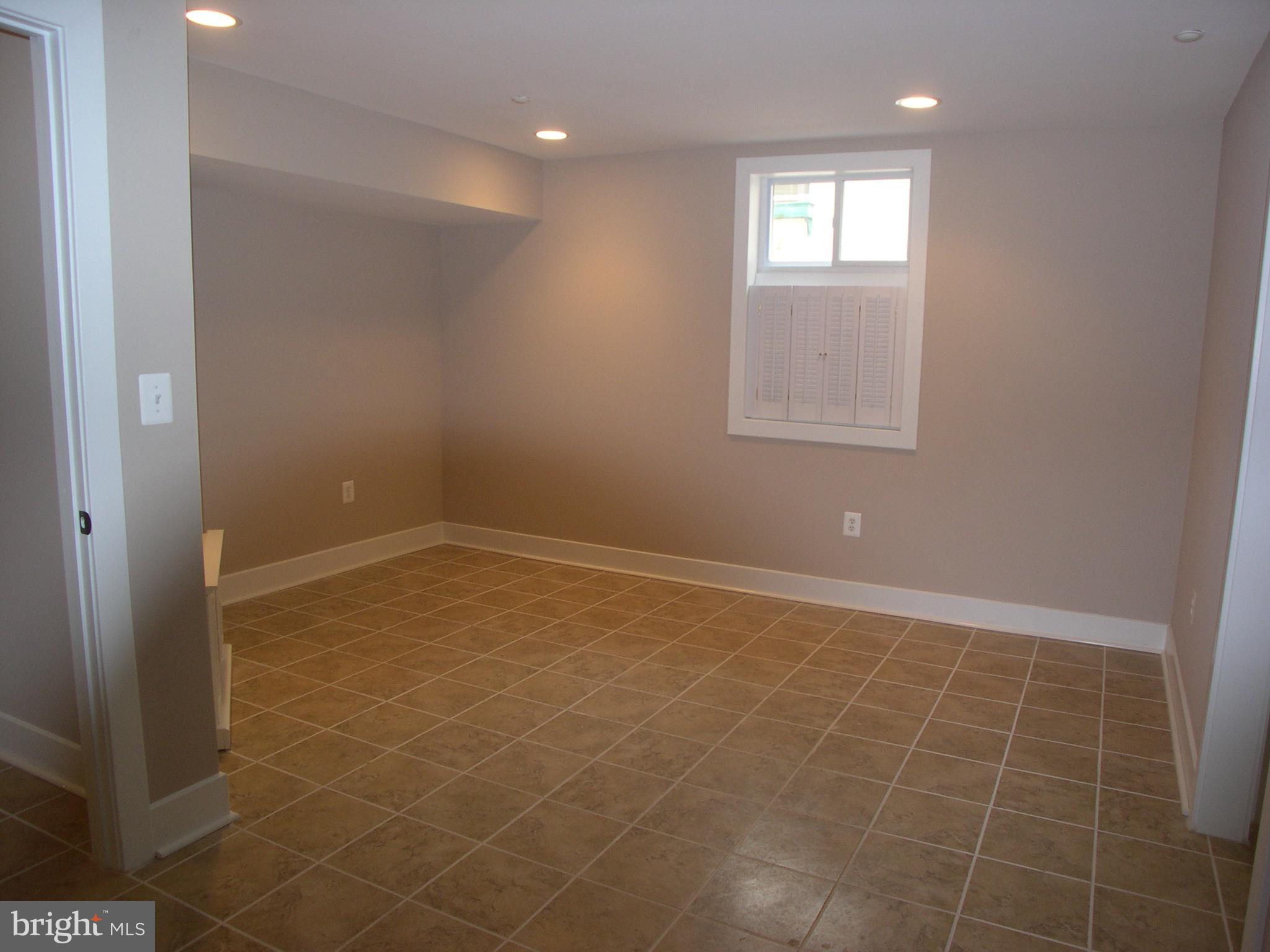 NORTH KENSINGTON - Residential Lease