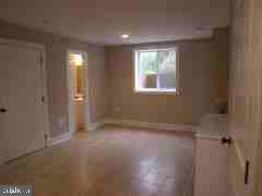 NORTH KENSINGTON - Residential Lease