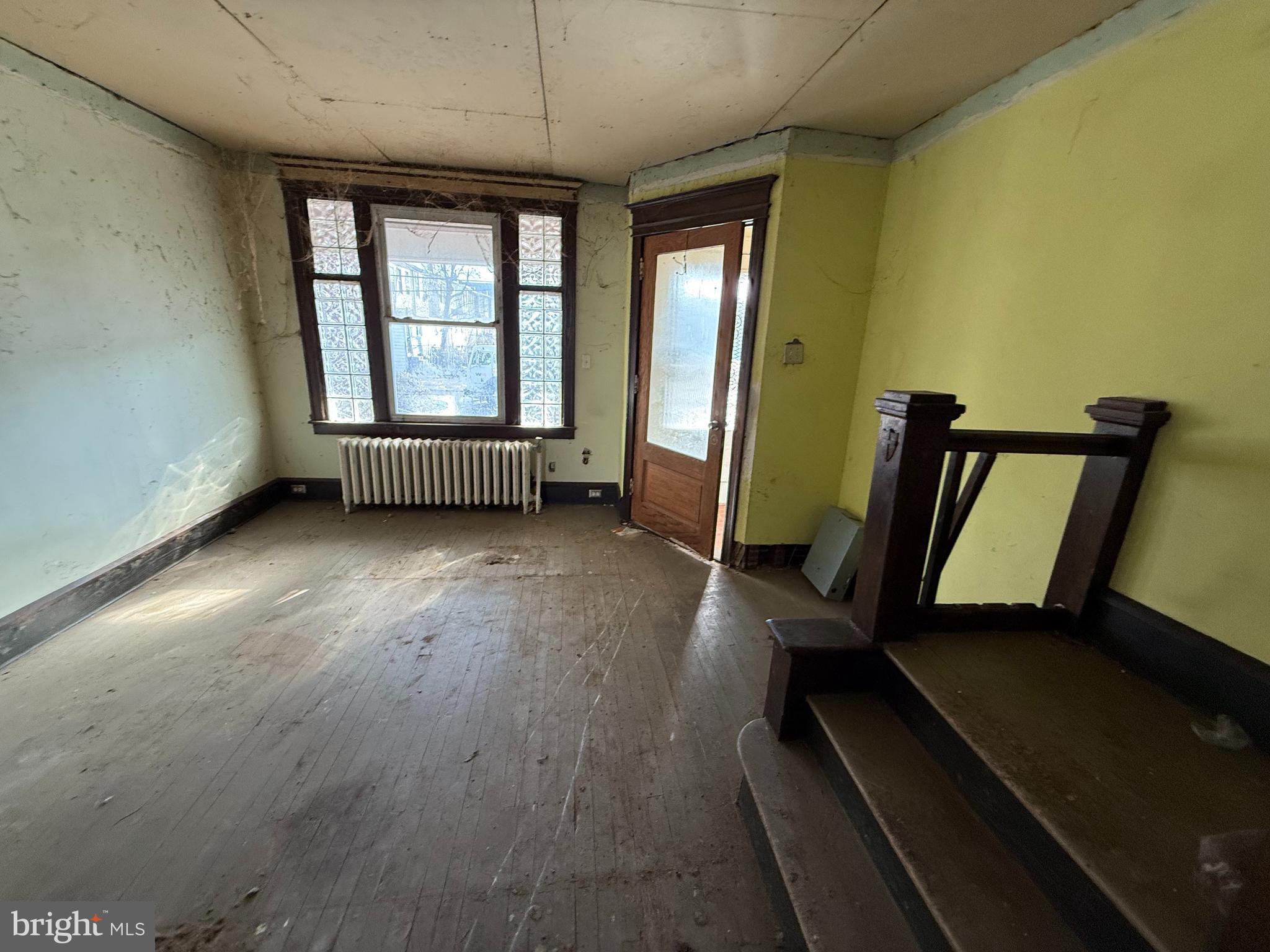 UNIVERSITY CITY - Residential