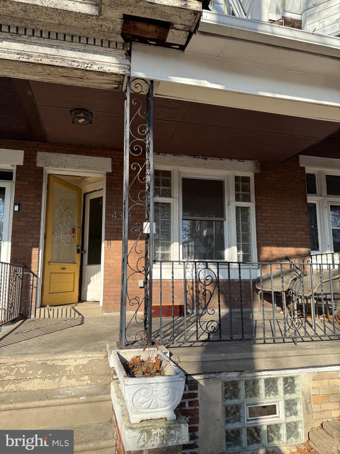 UNIVERSITY CITY - Residential