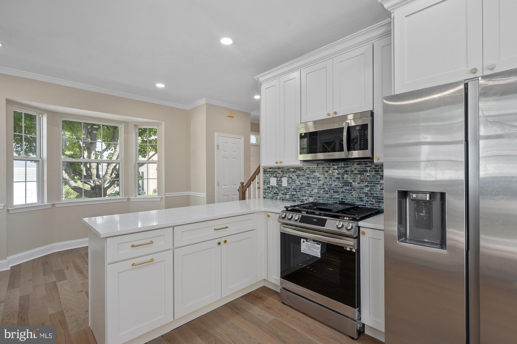 20318 SWALLOW POINT ROAD