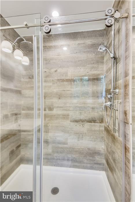 ARUNDEL ON THE BAY - Residential