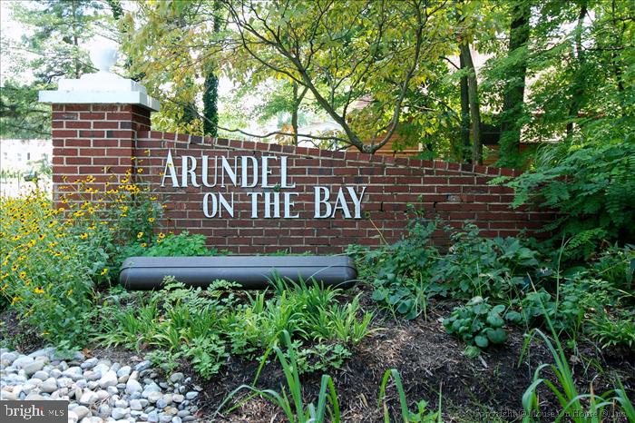 ARUNDEL ON THE BAY - Residential
