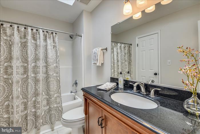 ARUNDEL ON THE BAY - Residential