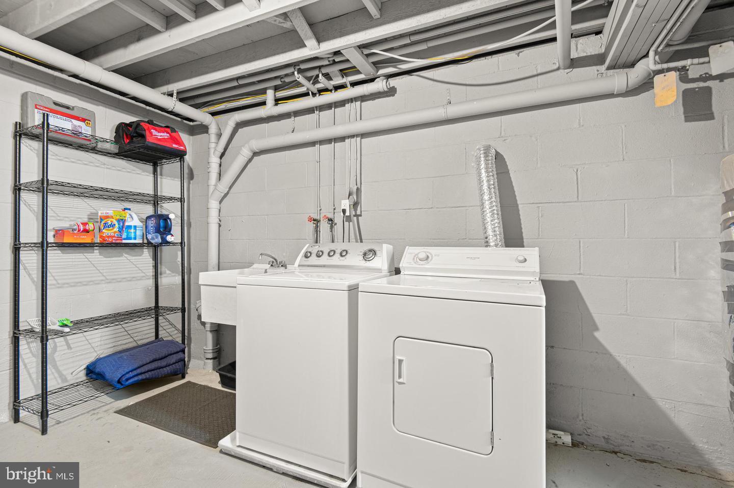 ROSEDALE FARMS - Residential Lease