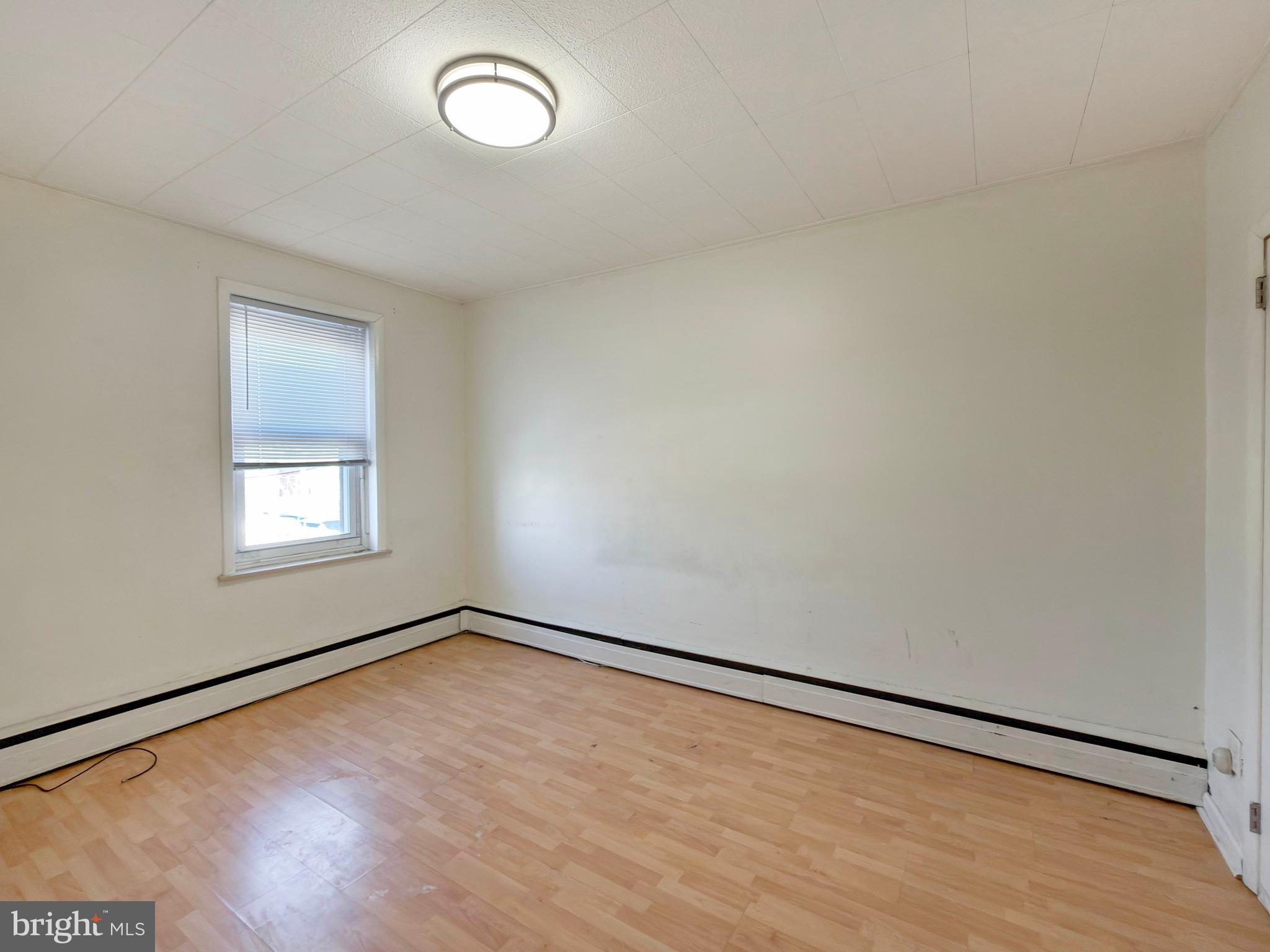 BRIDESBURG - Residential