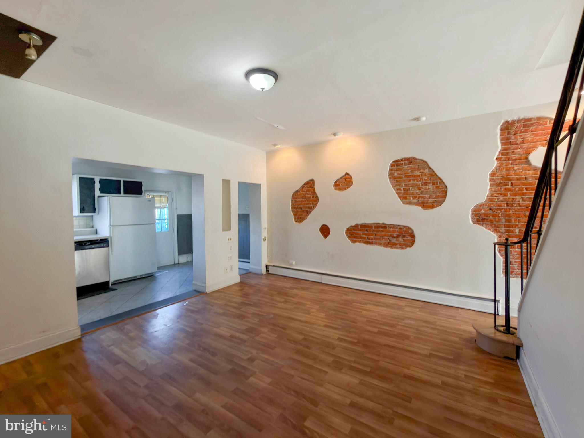 BRIDESBURG - Residential