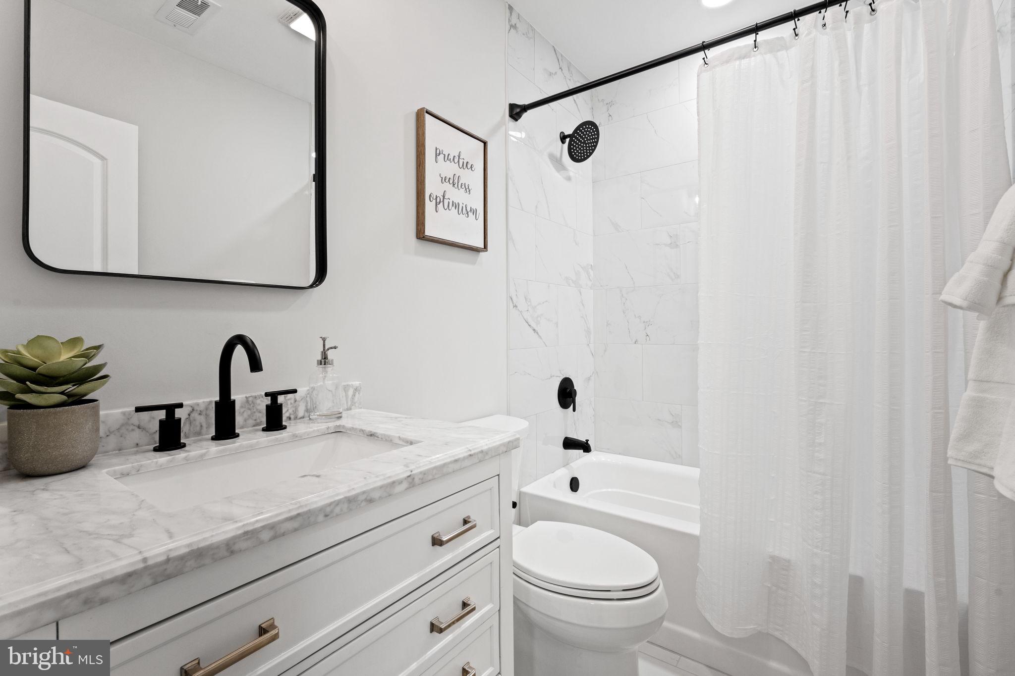 GUNSTON MANOR - Residential