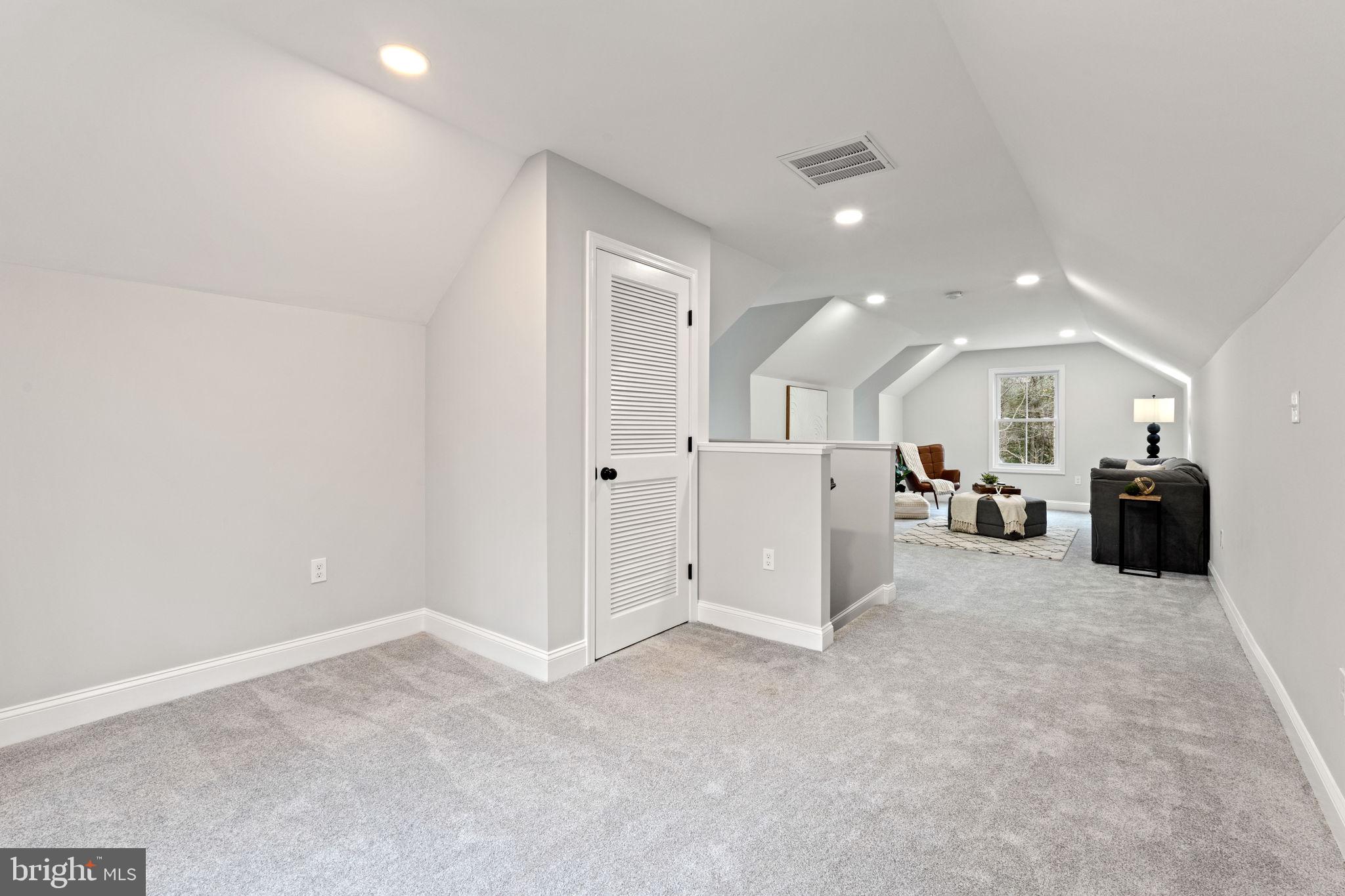 GUNSTON MANOR - Residential